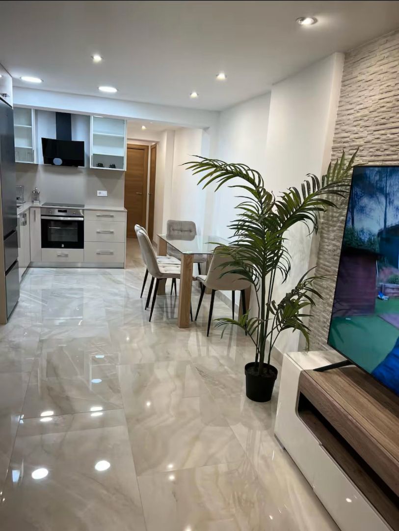 Dining room of Flat for sale in  Valencia Capital  with Air Conditioner, Terrace and Furnished