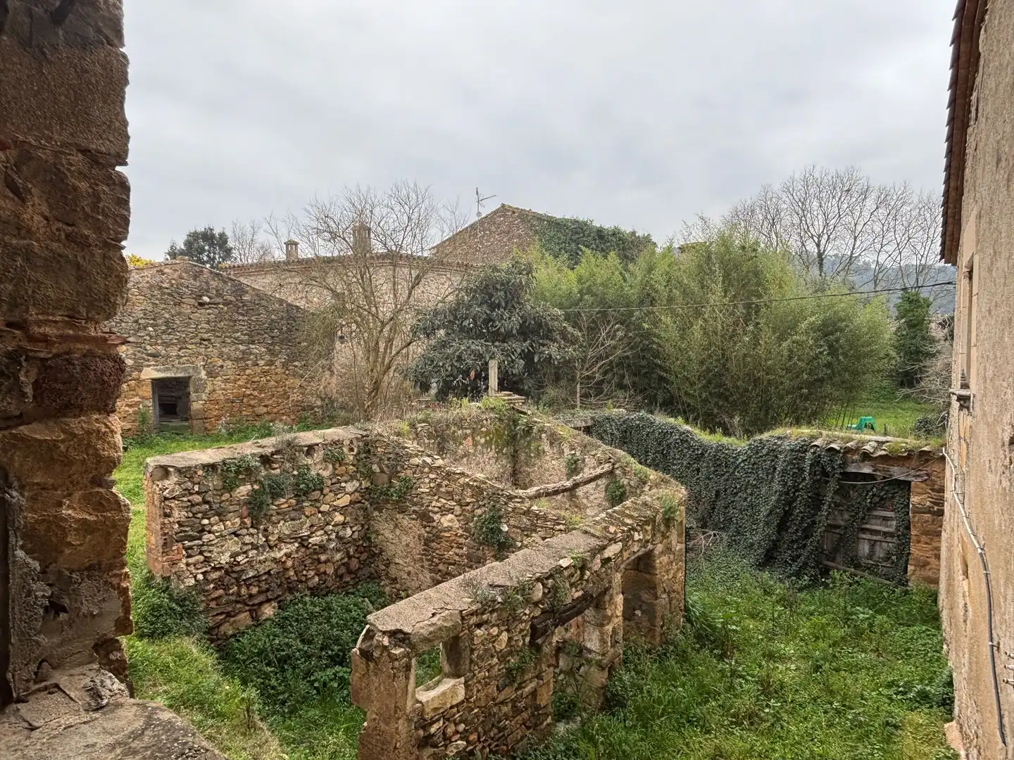 Finca rústica en venda en Juià amb Jardí privat