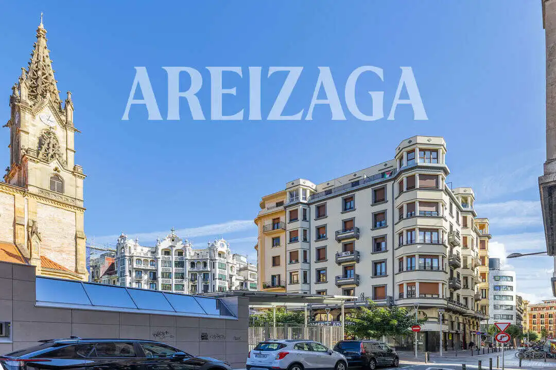 Vista exterior de Piso en venta en Gros