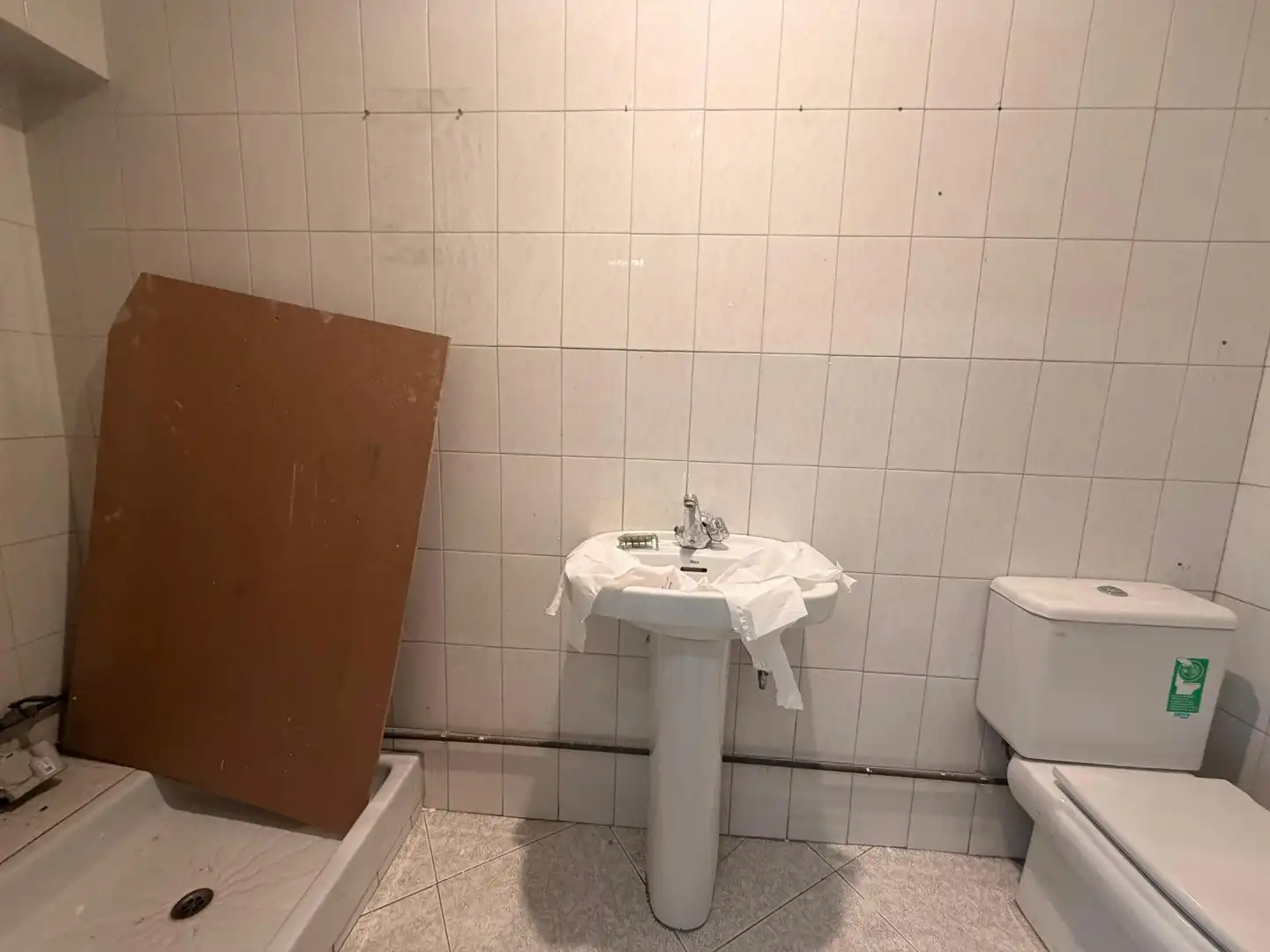 Baño de Local de alquiler en Santander