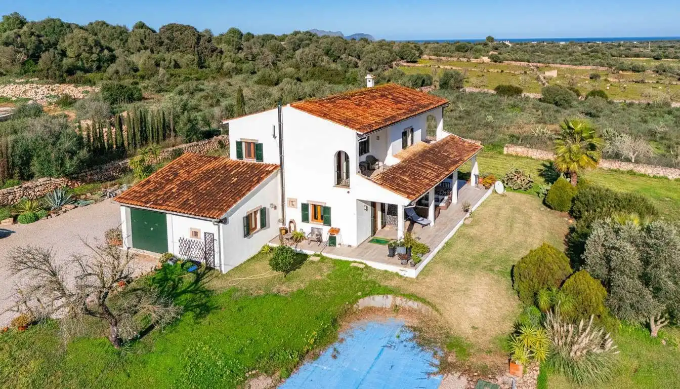 Vista exterior de Finca rústica en venda en Santa Margalida amb Moblat