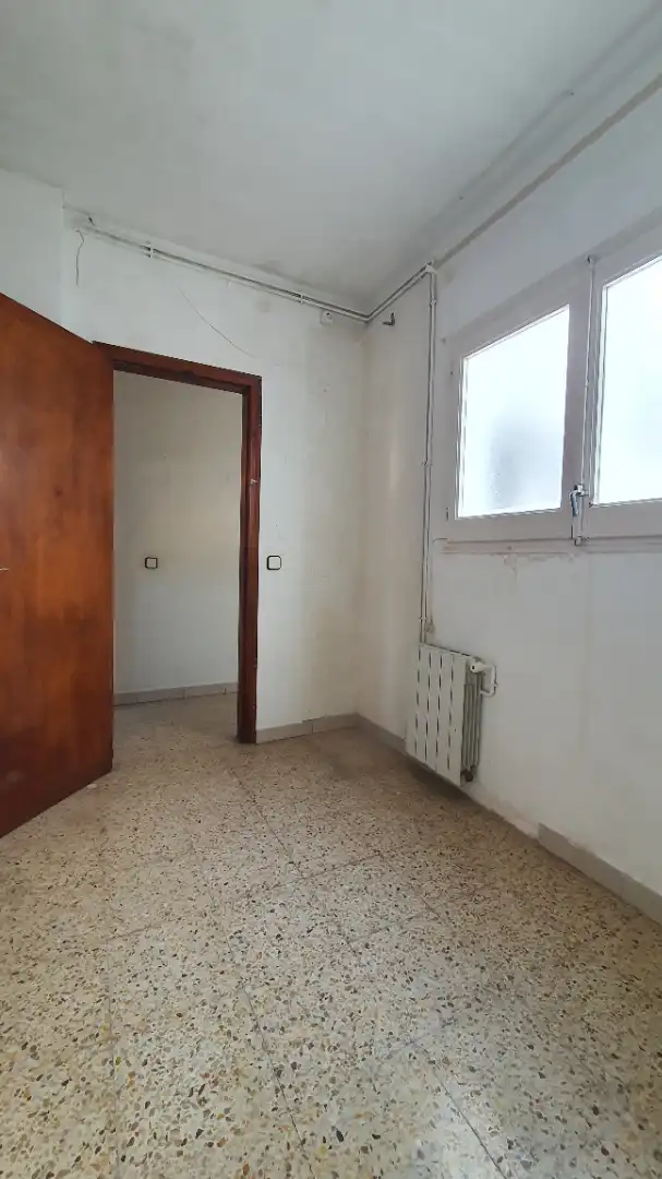 Habitación de Piso en venta en Santa Eulàlia de Ronçana con Balcón y Alarma