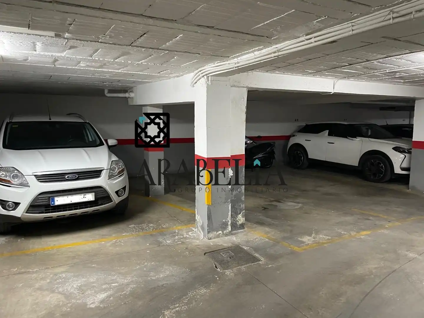 Parking of Flat for sale in Córdoba  with Air Conditioner