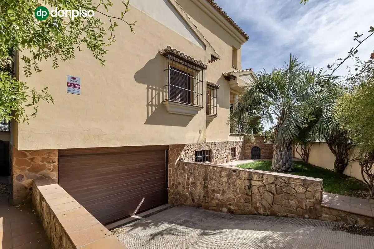 Casa con giardino in vendita a Calle MARIANA PINEDA, imagen 6