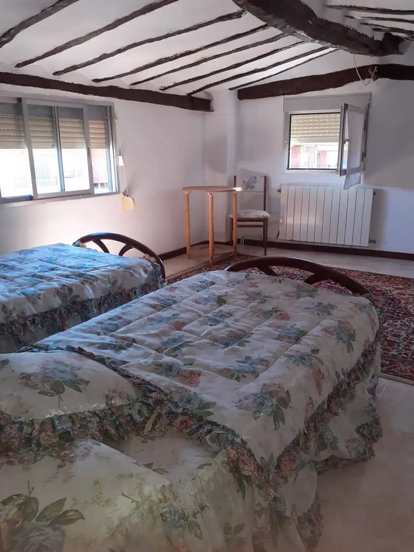 Dormitori de Casa o xalet en venda en Nalda amb Calefacció, Traster i Rentadora