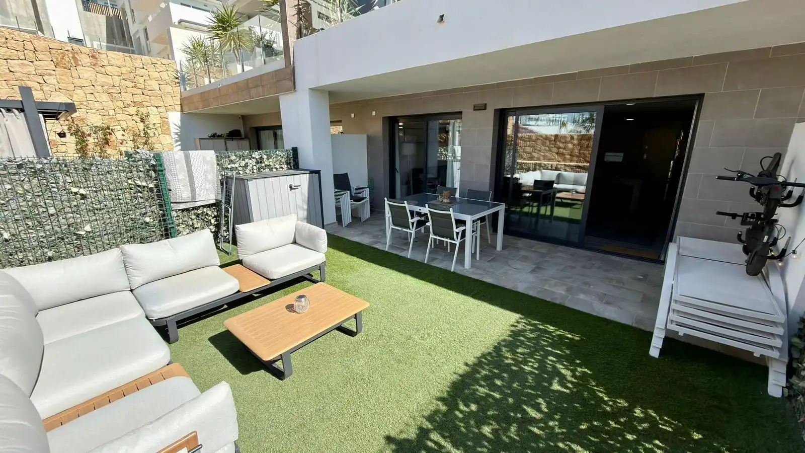 Terrasse von Maisonette zum Verkauf in Finestrat mit Klimaanlage, Heizung und Privatgarten