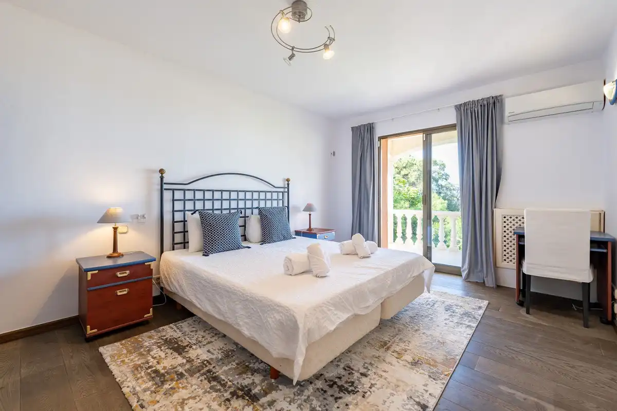 Habitación de Casa o chalet en venta en Marbella con Piscina