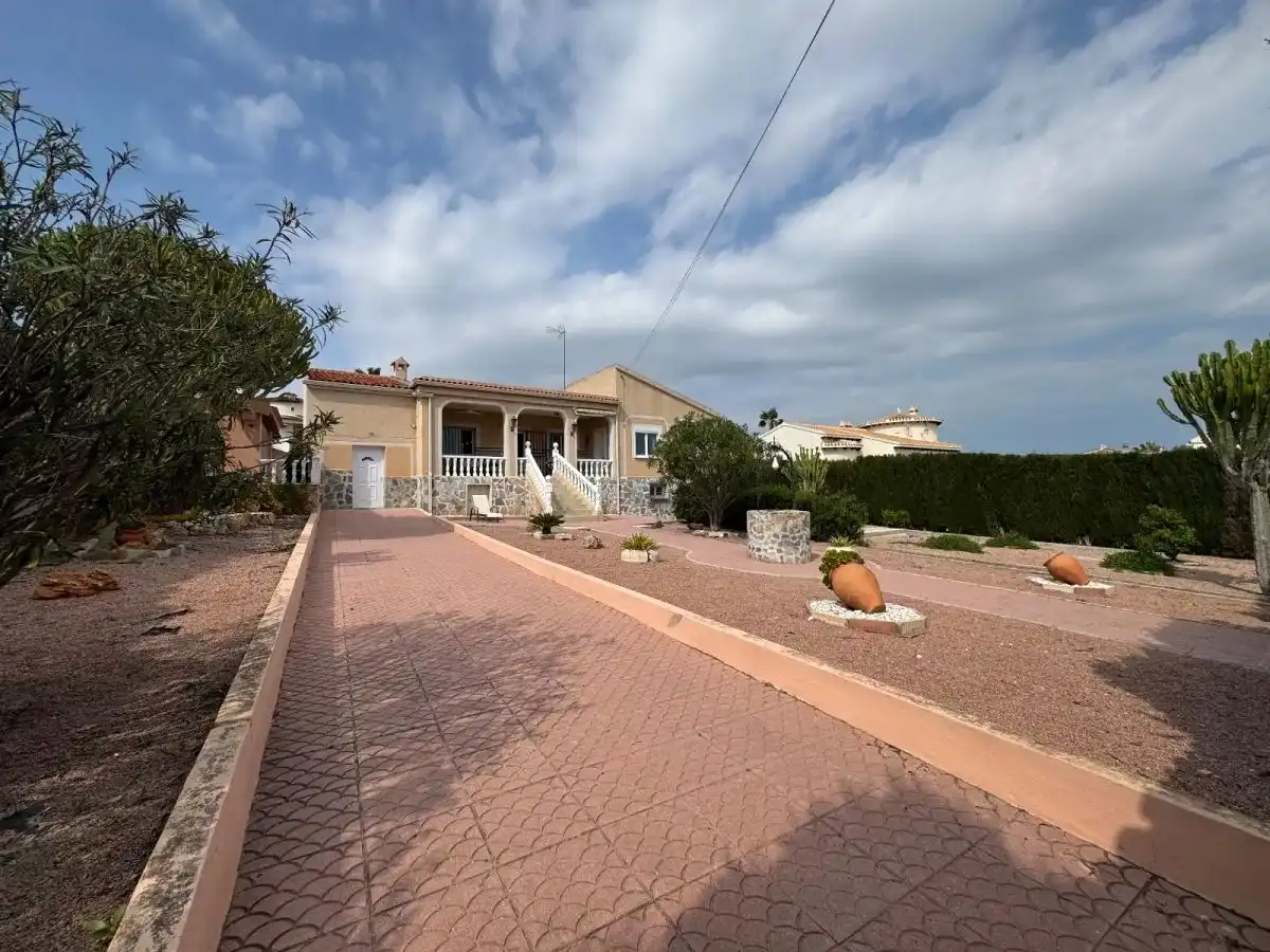 Vista exterior de Casa o chalet en venta en Rojales con Jardín privado