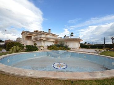 Xalet amb piscina en venda a Boverals - Saldonar