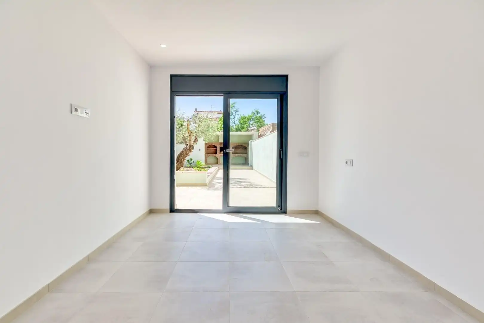 Ground floor for sale in Figueres  with Private garden, Terrace and Storage room