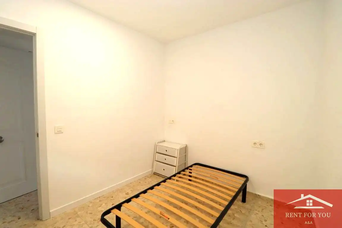 Dormitori de Casa o xalet de lloguer en Coín amb Aire condicionat, Terrassa i Moblat