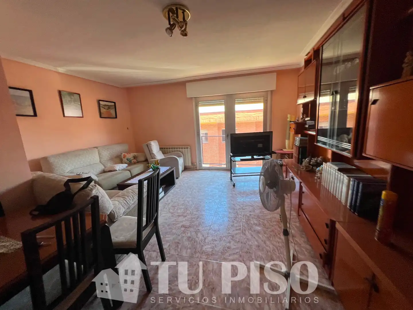 Sala de estar de Piso en venta en Madrid con Calefacción, Terraza y Amueblado