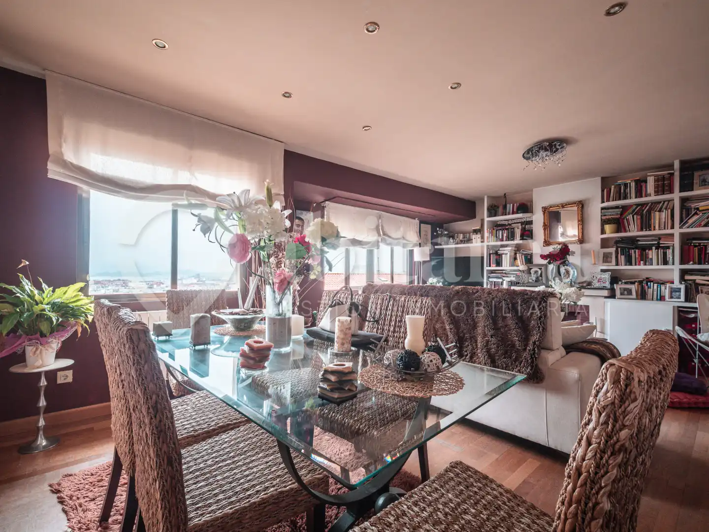 Living room of Flat for sale in Santander  with Heating and Parquet flooring