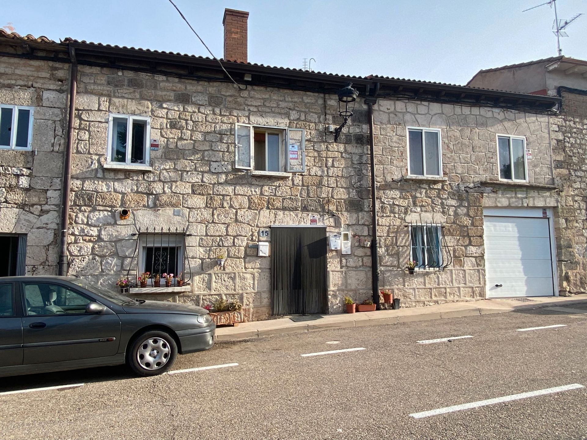 Exterior view of Country house for sale in Buniel  with Heating, Private garden and Storage room