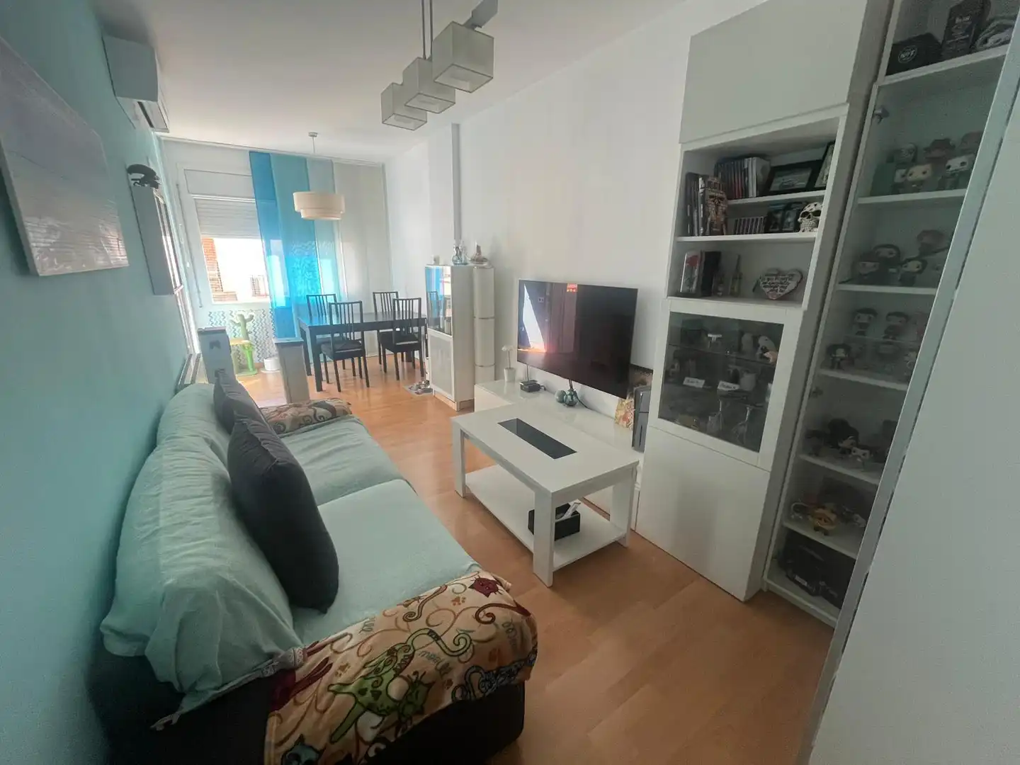 Wohnzimmer von Wohnung zum Verkauf in L'Hospitalet de Llobregat mit Klimaanlage, Heizung und Parkett