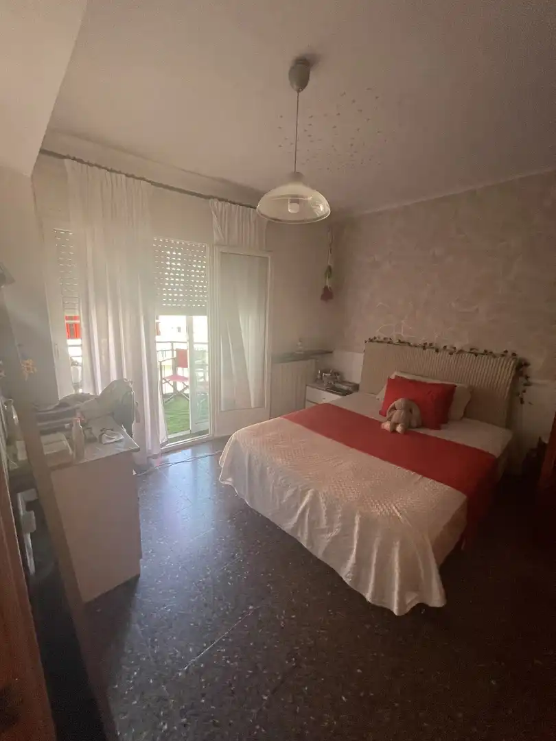 Dormitori de Pis en venda en Girona amb Aire condicionat, Calefacció i Balcó