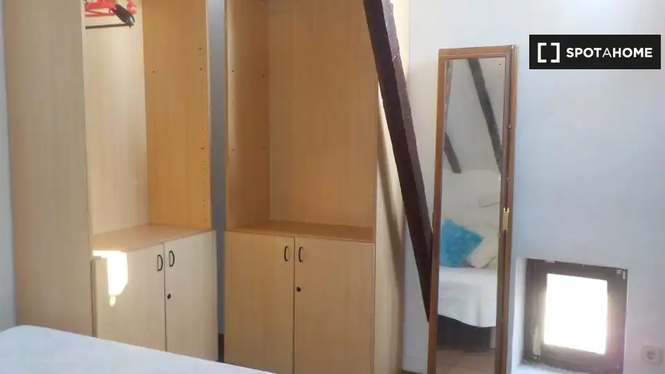 Bedroom of Flat for rent in Alcalá de Henares  with Air Conditioner, Heating and Furnished