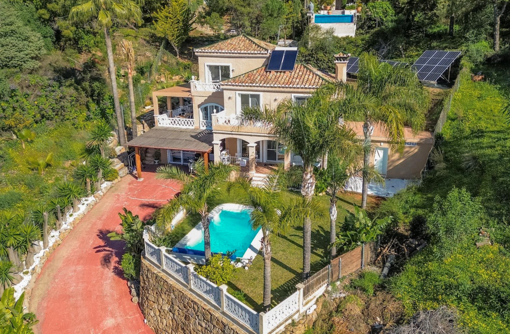Exterior view of House or chalet for sale in Estepona  with Air Conditioner, Heating and Private garden