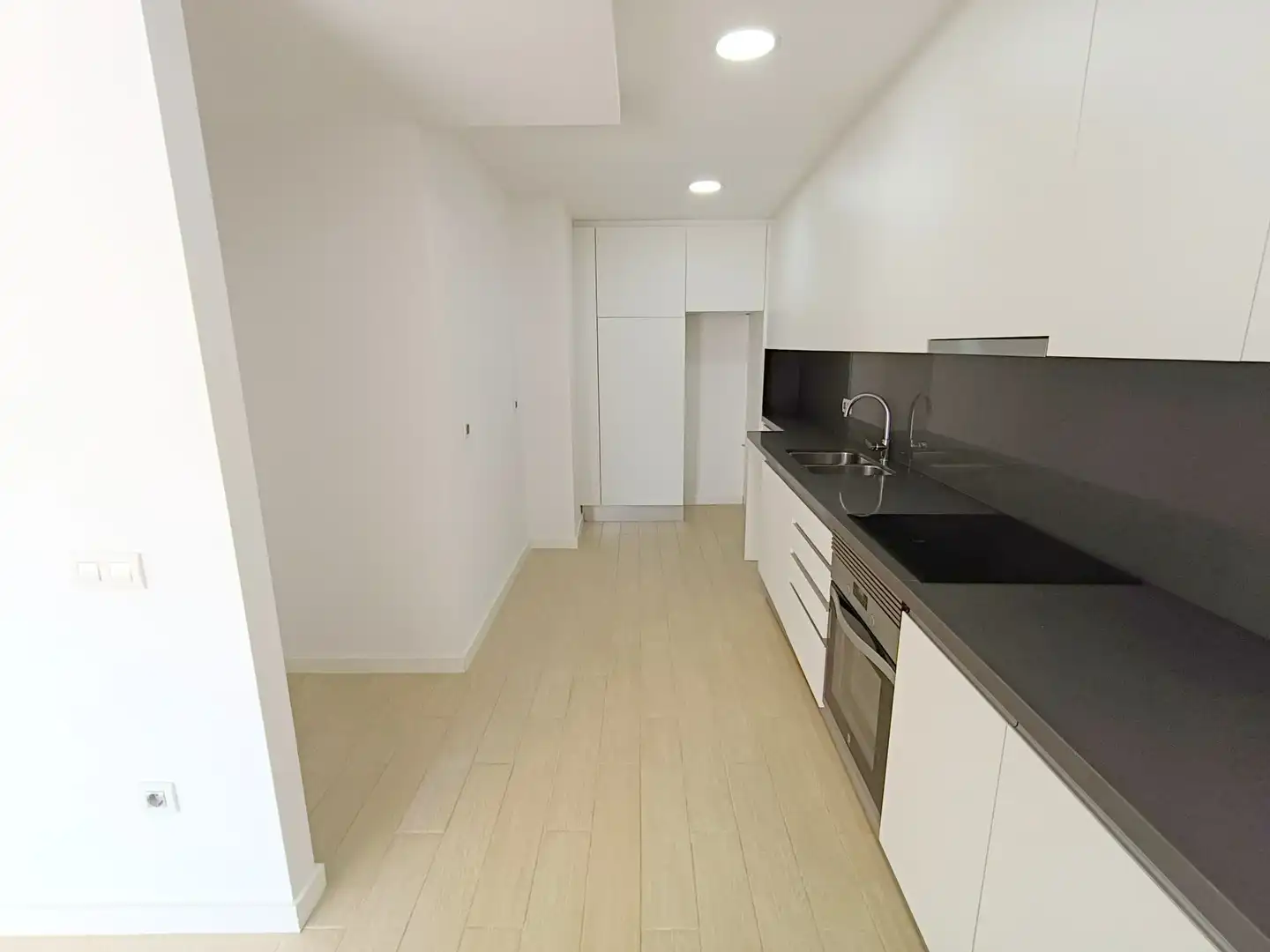 Cuina de Pis de lloguer en Mataró amb Aire condicionat, Calefacció i Terrassa