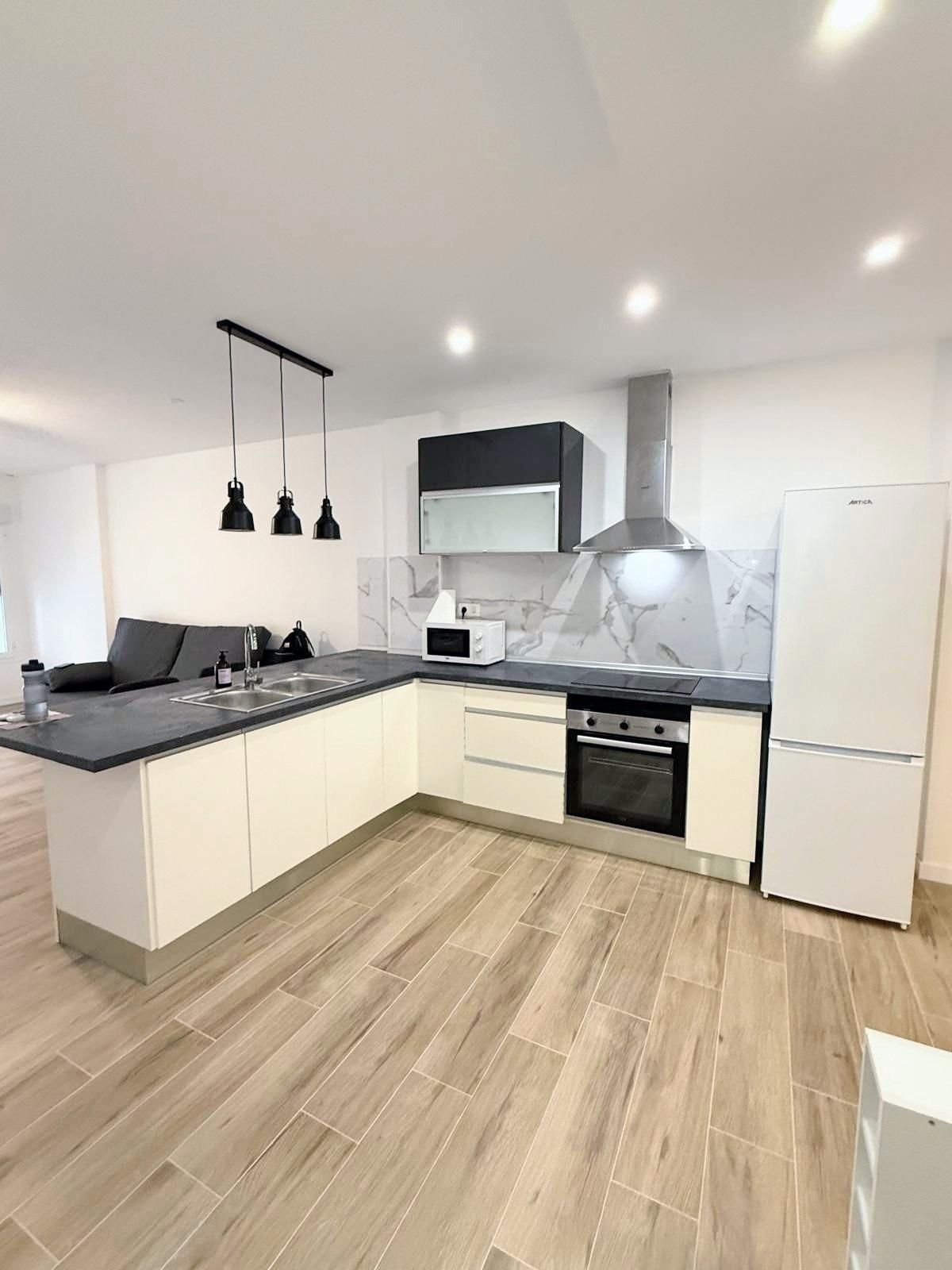 Cuina de Planta baixa en venda en Elche / Elx amb Aire condicionat, Terrassa i Moblat