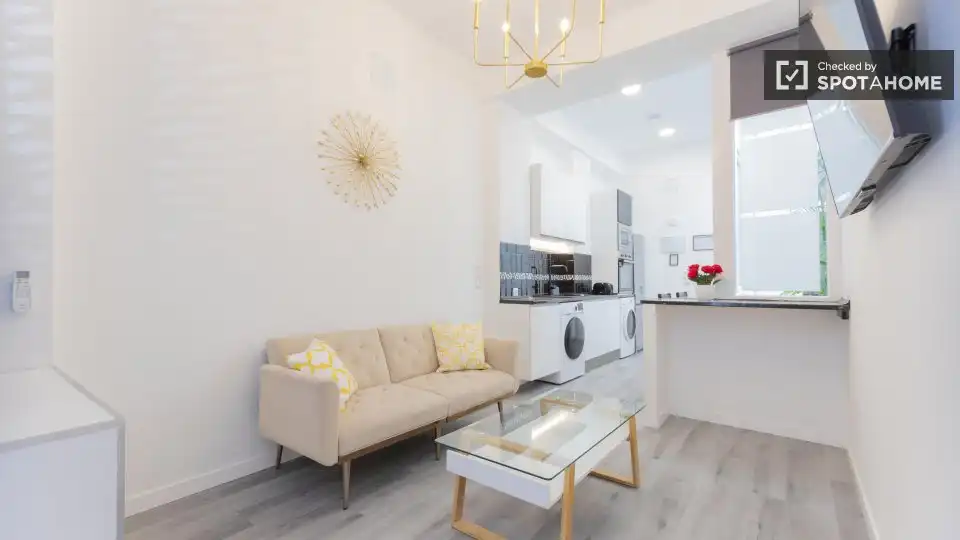 Living room of Flat for rent in Valencia  with Air Conditioner, Heating and Furnished