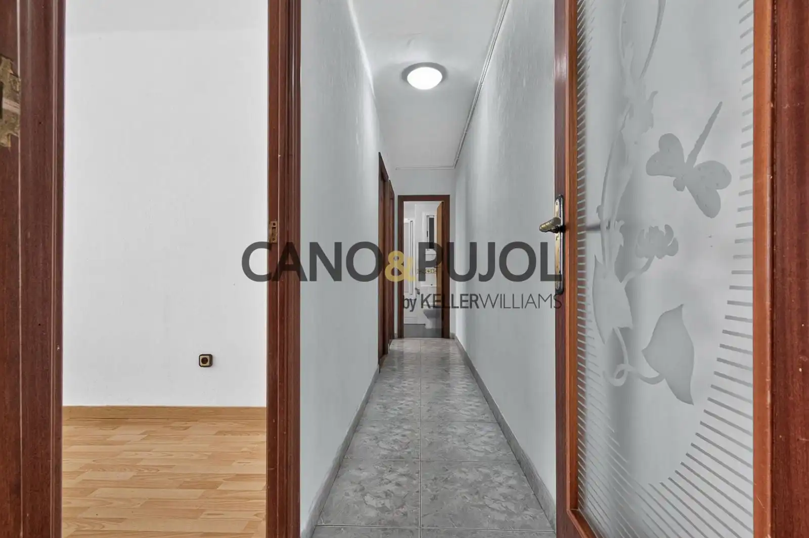 Piso en venta en Palau-solità i Plegamans con Calefacción y Terraza