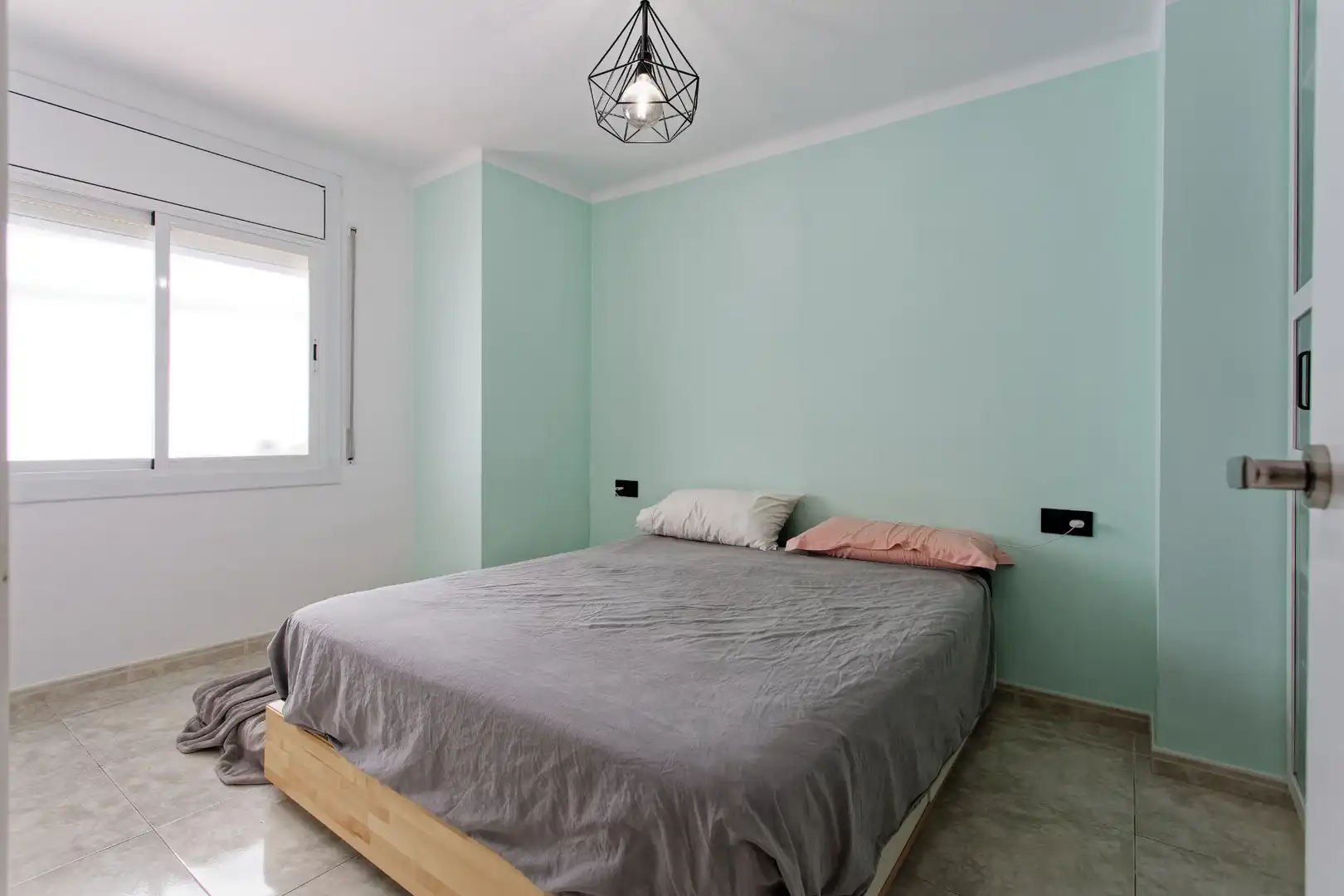 Habitación de Piso en venta en Terrassa con Aire acondicionado, Terraza y Horno
