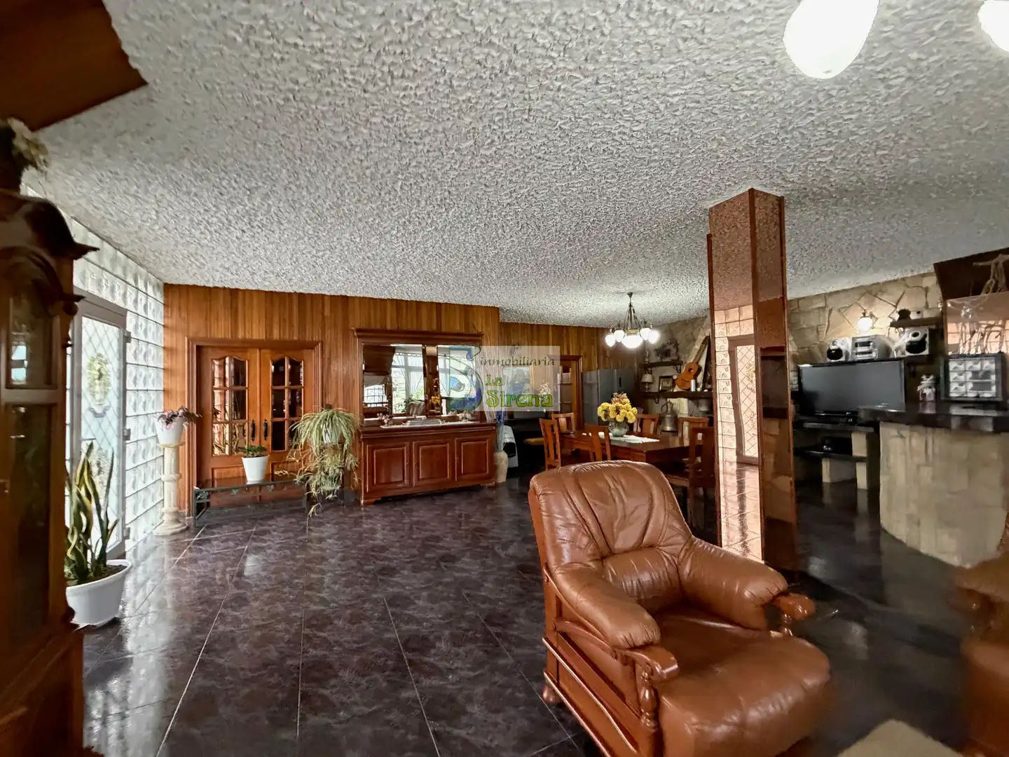 Sala de estar de Casa o chalet en venta en Castro-Urdiales con Calefacción, Jardín privado y Terraza