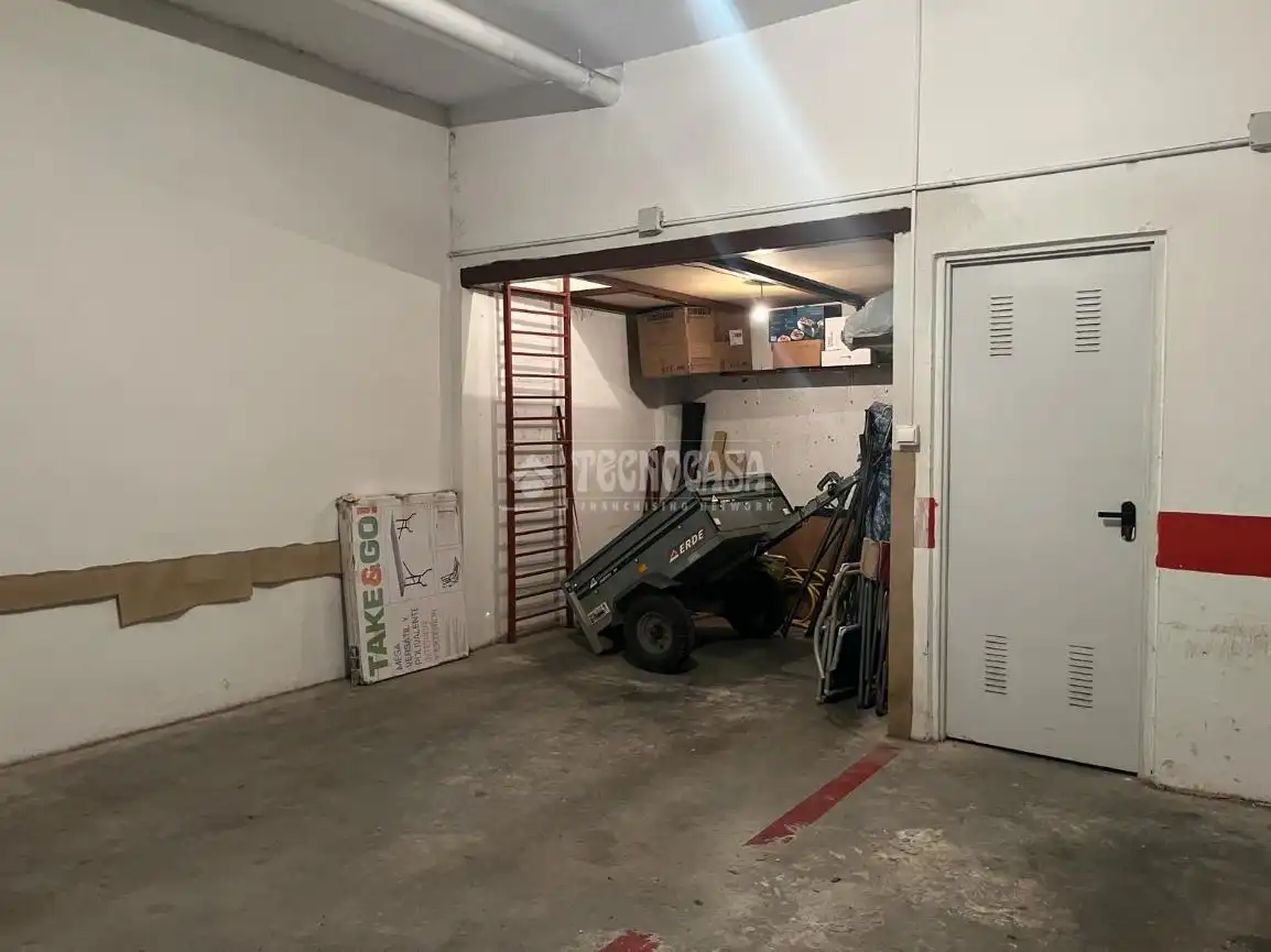 Garaje en venta en Cúllar Vega
