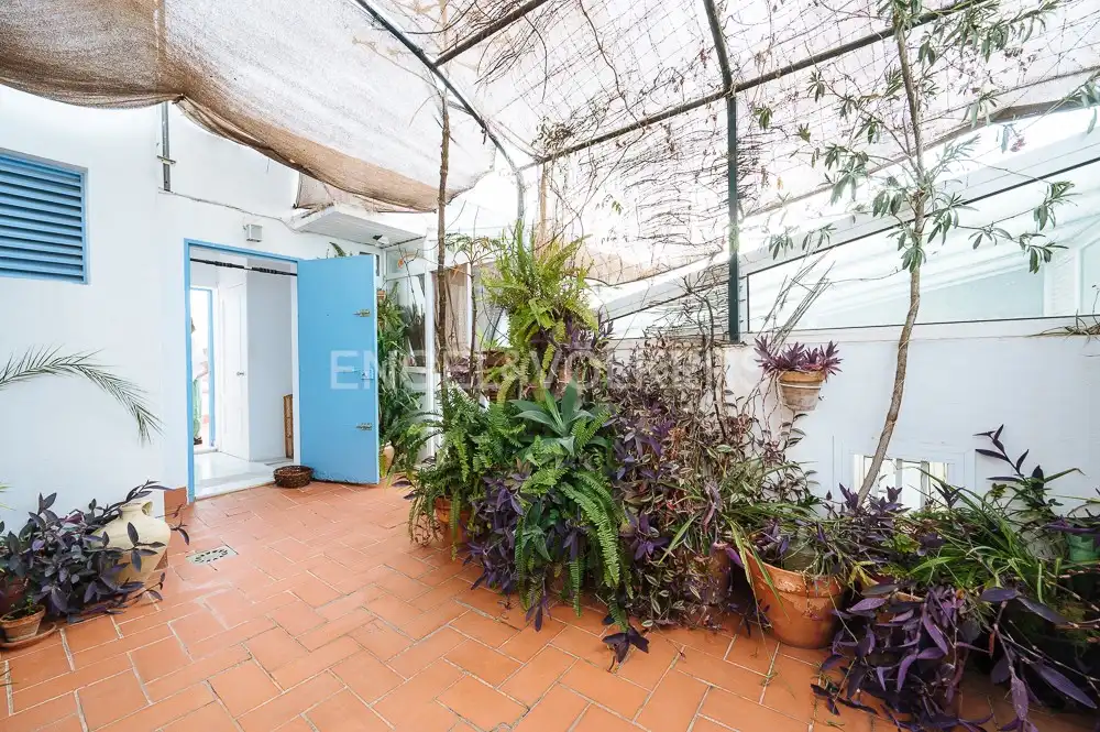 Jardí de Casa o xalet en venda en Sevilla amb Aire condicionat, Calefacció i Balcó