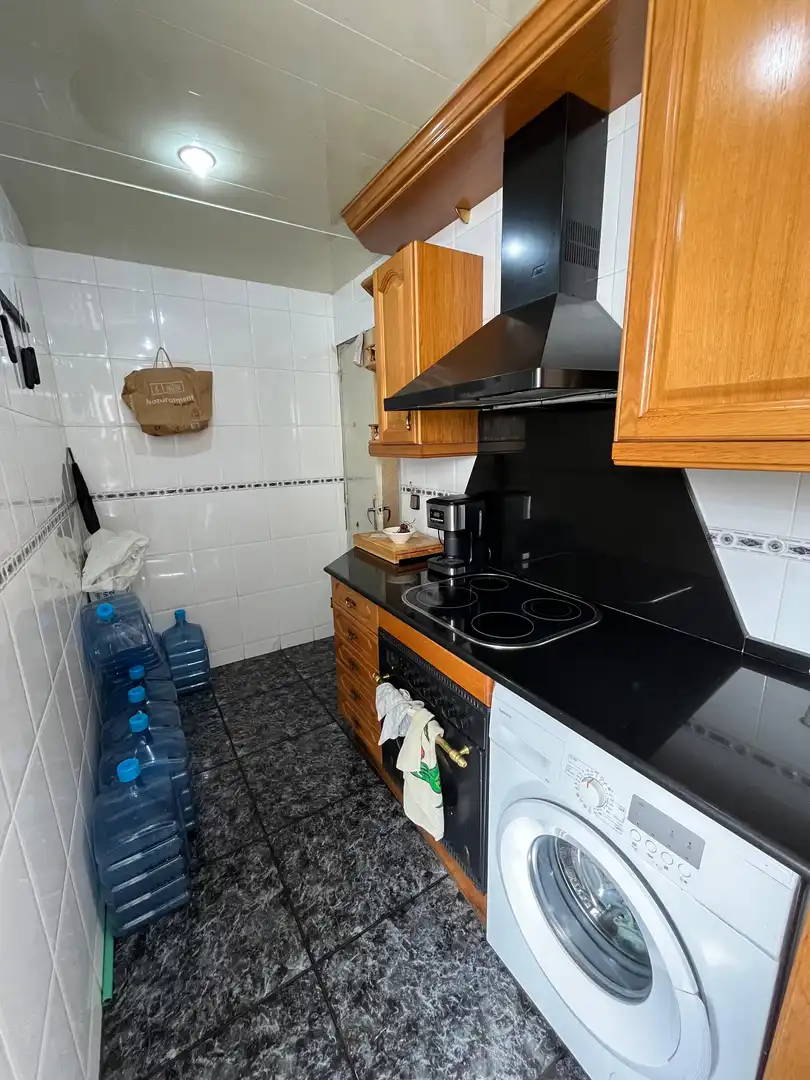 Küche von Dachboden zum Verkauf in Sant Boi de Llobregat mit Balkon