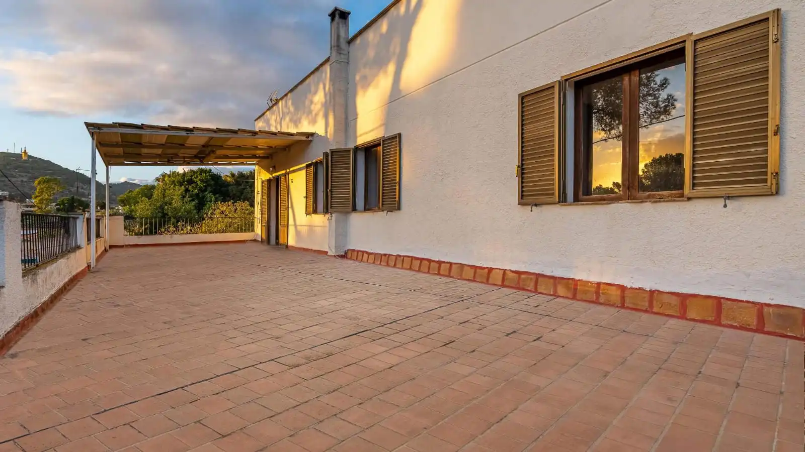 Adosado con terraza en venta en Ponent, imagen 3