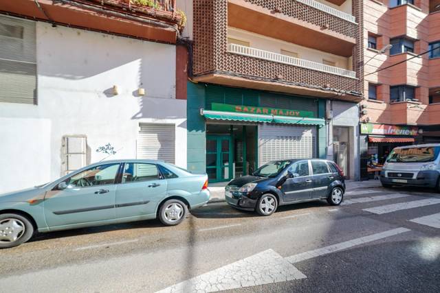 Local comercial en Alquiler en Calle ESCULTOR BECERRA en Candelaria - Peña de Francia