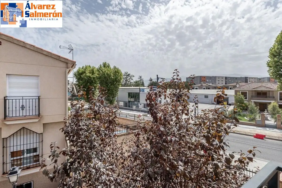 Casa aparellada amb terrassa en venda a Camino del Cementerio, imagen 24