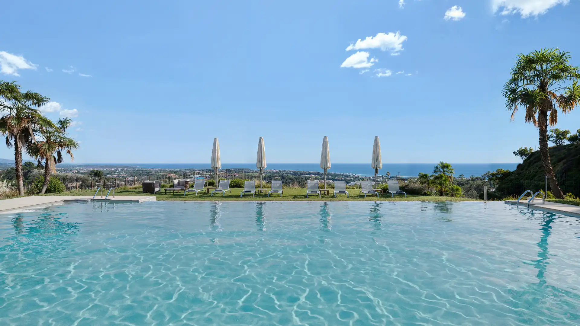 Flat for sale in Torrevigía, La Concha - Resina Golf