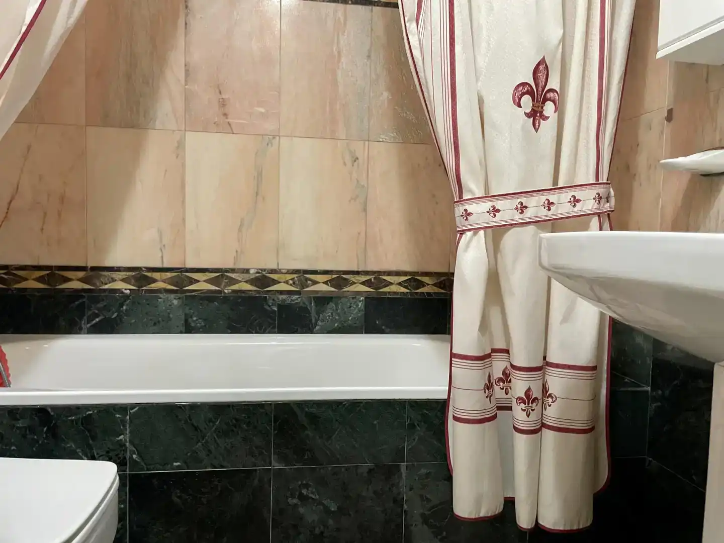 Bany de Apartament de lloguer en Roquetas de Mar