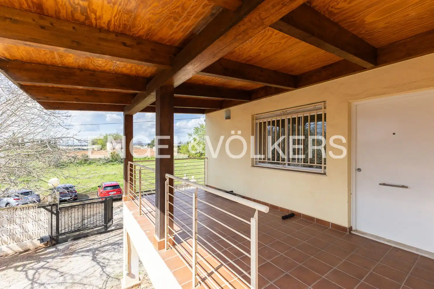 Terrassa de Casa o xalet en venda en La Pobla Llarga amb Calefacció i Jardí privat