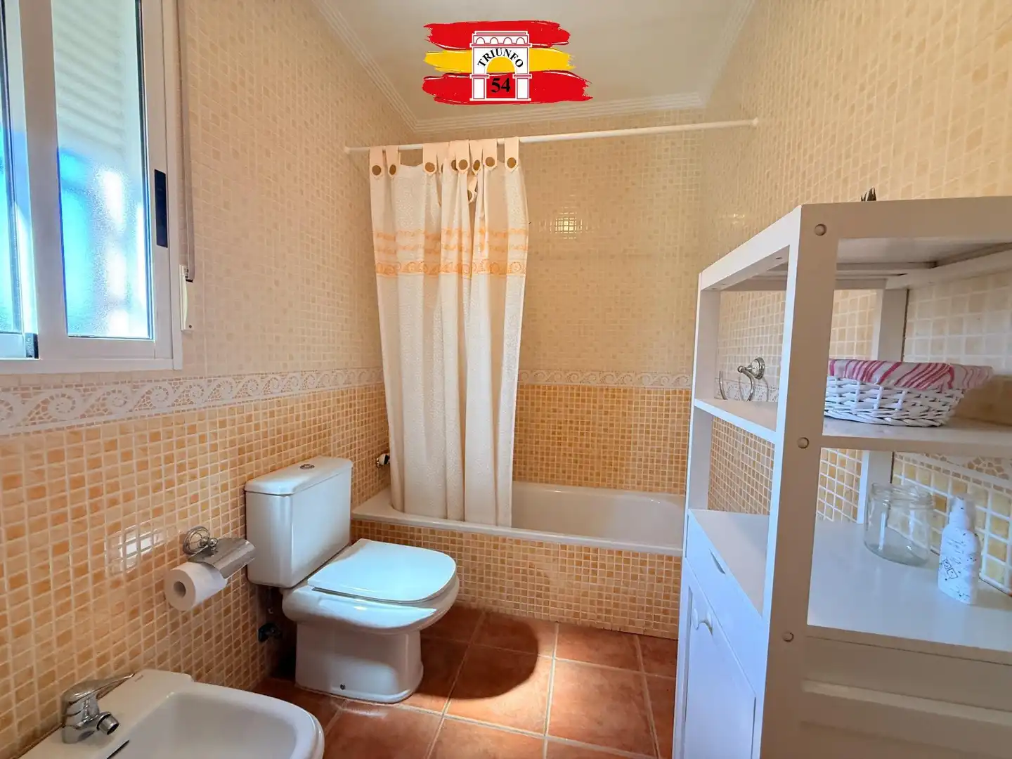 Baño de Casa adosada en venta en Pilar de la Horadada con Aire acondicionado, Calefacción y Jardín privado