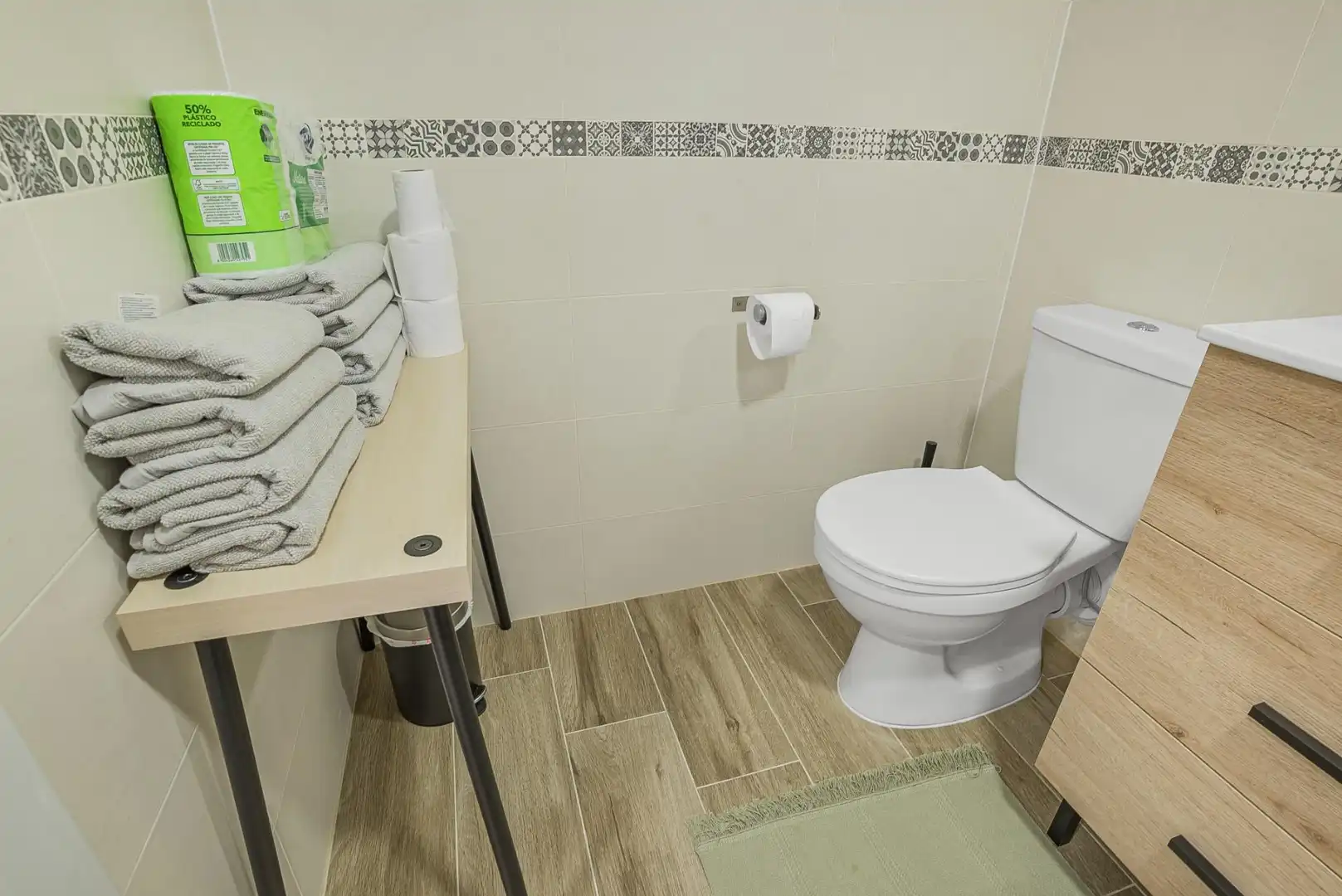 Bathroom of Flat for sale in Torremolinos  with Air Conditioner, Private garden and Terrace