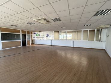 Nau industrial de lloguer a PARQUE EMPRESARIAL MIRAFLORES