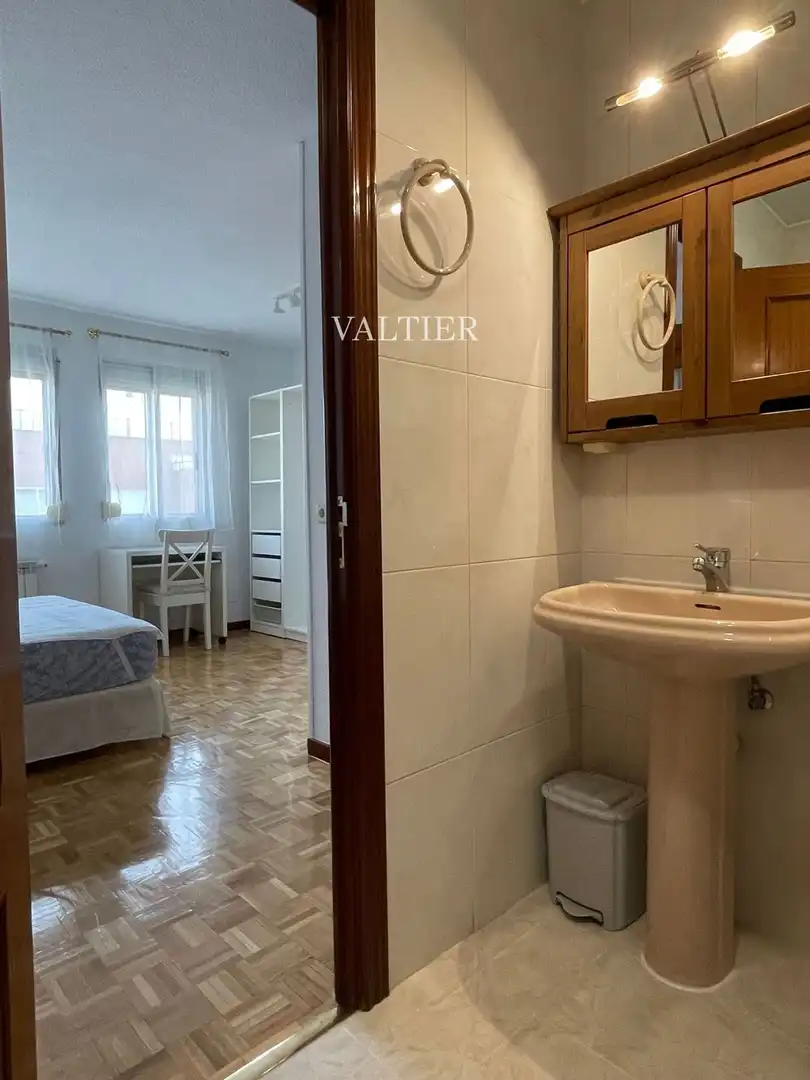 Bedroom of Attic for rent in Madrid  with Air Conditioner, Terrace and Furnished