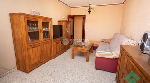 Foto 2 de Piso en venta en Av. Oceanía, San Bernabé, Algeciras