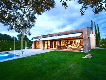 Casa en venta en Mas Trempat - Sant Amanç - Casa Nova