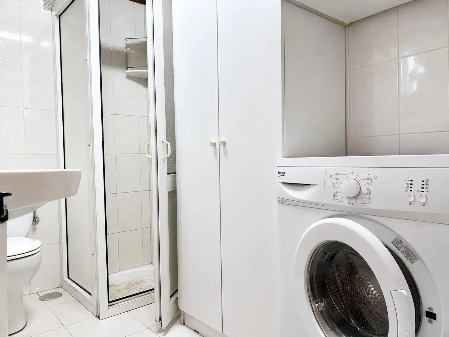 Habitación de Edificio en venta en Los Tojos 
