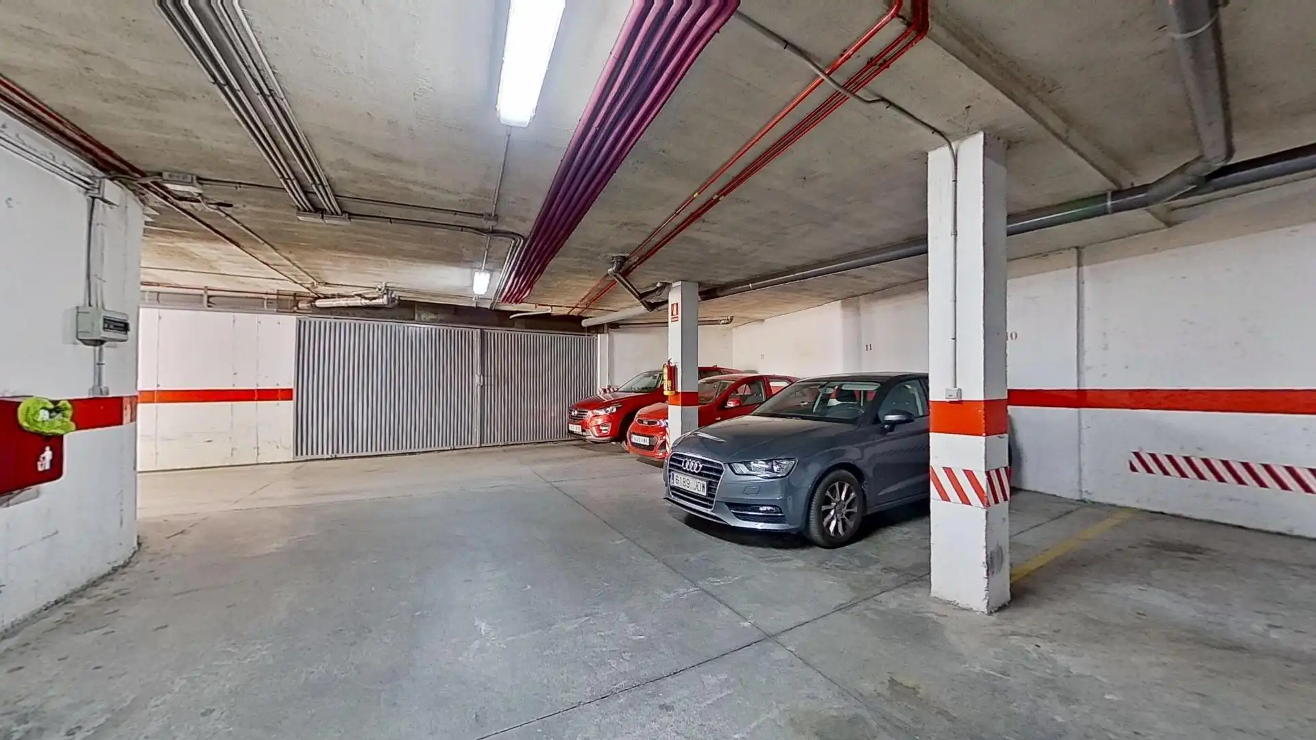 Parkplatz von Wohnung zur Miete in Granada mit Klimaanlage, Heizung und Möbliert