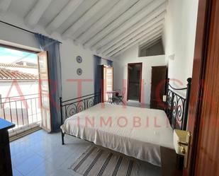 Dormitori de Casa adosada en venda en Valle de Abdalajís amb Jardí privat, Terrassa i Moblat