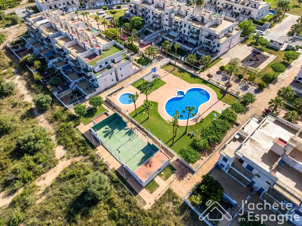 Piscina de Apartament en venda en San Jorge / Sant Jordi amb Aire condicionat, Terrassa i Traster