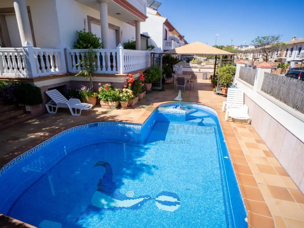 Chalet en venta en San Rafael, imagen 2