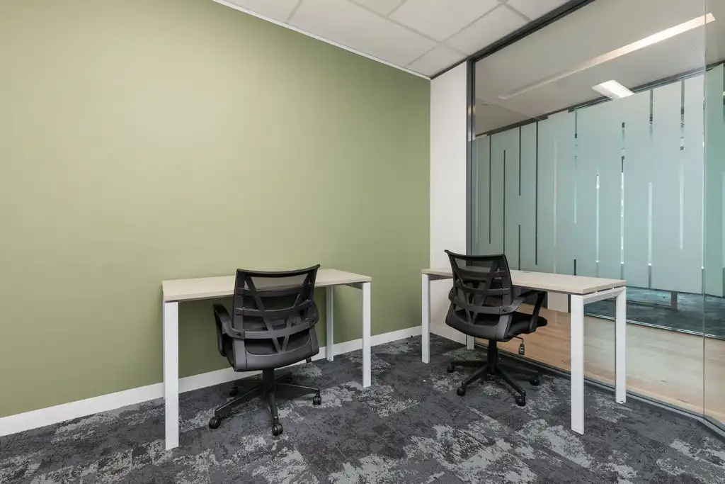 Büro zur Miete in Madrid mit Klimaanlage, Heizung und Möbliert