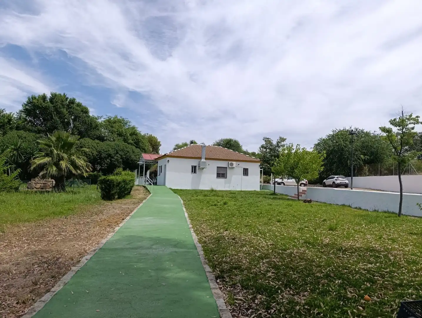 Vista exterior de Casa o chalet de alquiler en Castilblanco de los Arroyos con Jardín privado, Terraza y Piscina